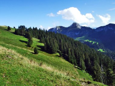 Fotojenik mera ve tepeler Alpstein dağ silsilesi - Appenzell Innerrhoden Canton, İsviçre