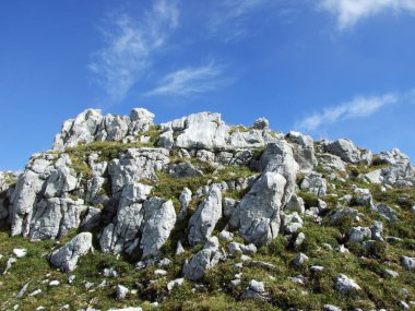 Taşlar ve kayalar dağ kütlesi Alpstein -: Appenzell Innerrhoden Canton, İsviçre