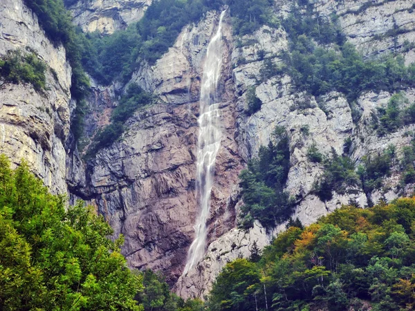 Cascata Seerenbachfall Sopra Lago Walensee Canton San Gallo Svizzera — Foto Stock