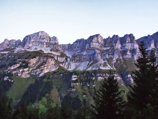 View Elongated Peak Jegerstock Swiss Alps Canton Uri Switzerland — Stock Photo, Image
