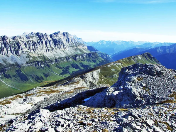 Вид Ortstock Fisetengrat Вершини Розташований Над Долиною Linthal Гларус Швейцарія — стокове фото