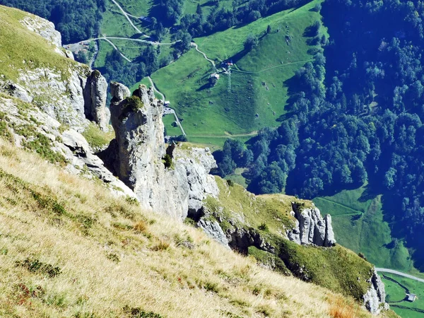 Kamienie Skały Szczyty Fisetengrat Chamerstock Obszar Kantonów Uri Glarus Szwajcaria — Zdjęcie stockowe