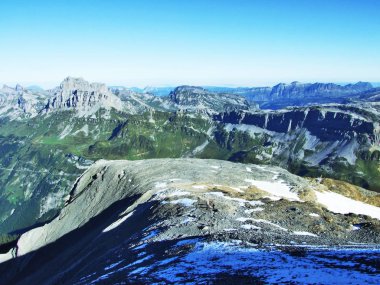 Büyük alp Dağı Yaylası ve üst Glatten - Uri Canton, İsviçre