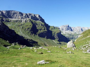 Büyük alp Dağı Yaylası ve üst Glatten - Uri Canton, İsviçre