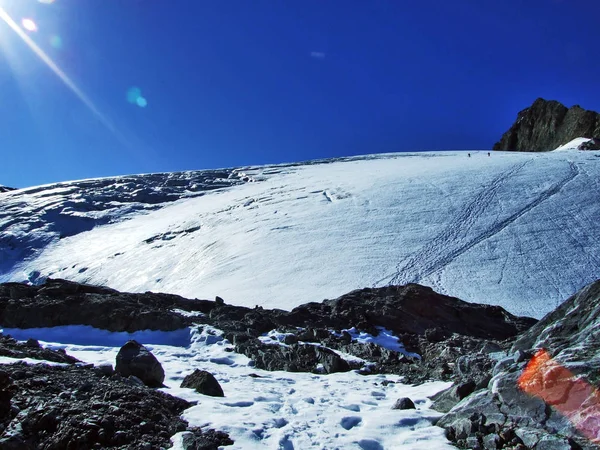 Alpengletscher Unter Dem Gipfel Geklärt Kanton Uri Schweiz — Stockfoto