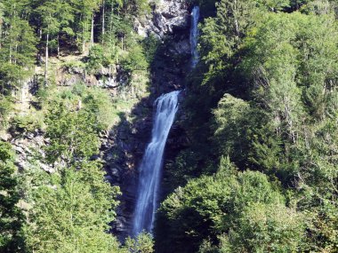 Şelaleler ve Cascade'lerde alp Vadisi Urner Boden - Uri, İsviçre
