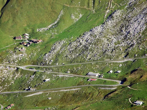 Stajnie Gospodarstwach Bydło Pastwiska Berneńskich Boden Dolina Kanton Uri Szwajcaria — Zdjęcie stockowe