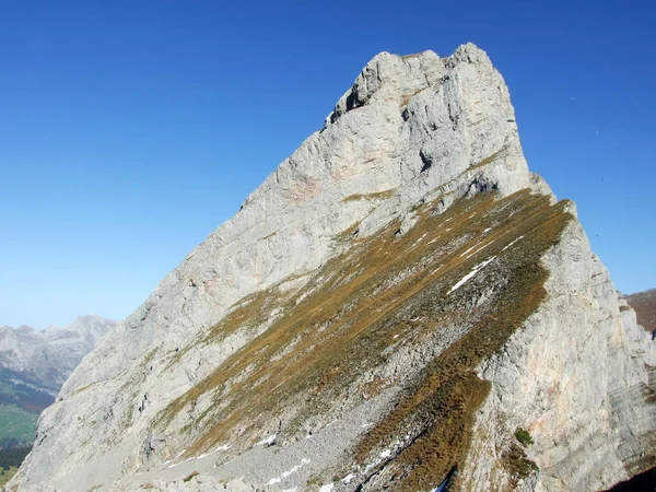 Skalisty Szczyt Brisi Pasmo Górskie Churfirsten Kantonu Gallen Szwajcaria — Zdjęcie stockowe