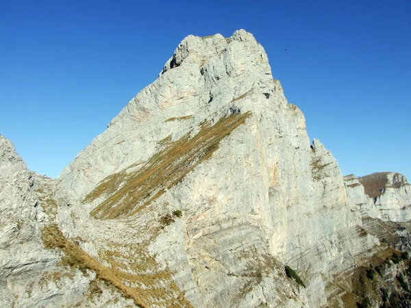 Skalisty Szczyt Brisi Pasmo Górskie Churfirsten Kantonu Gallen Szwajcaria — Zdjęcie stockowe