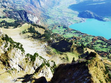 Lake Walensee, göl Walen veya göl Walenstadt - St. Gallen Kanton ve: Glarus, Switzerland da bilinir