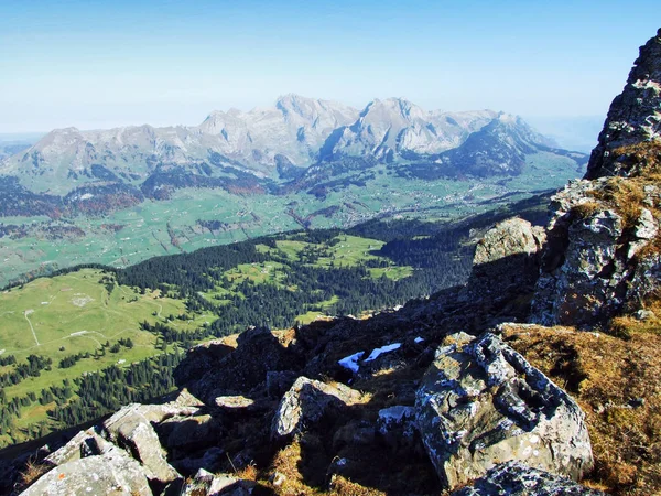 Zapierające Dech Piersiach Widok Góry Brisi Churfirsten Łańcuch Górski Kantonu — Zdjęcie stockowe