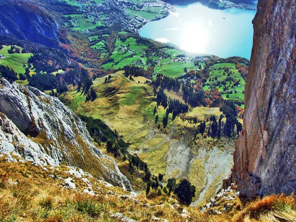 Churfirsten ザンクト ガレンのカントン スイス連邦共和国の Brisi の上から息をのむビュー — ストック写真