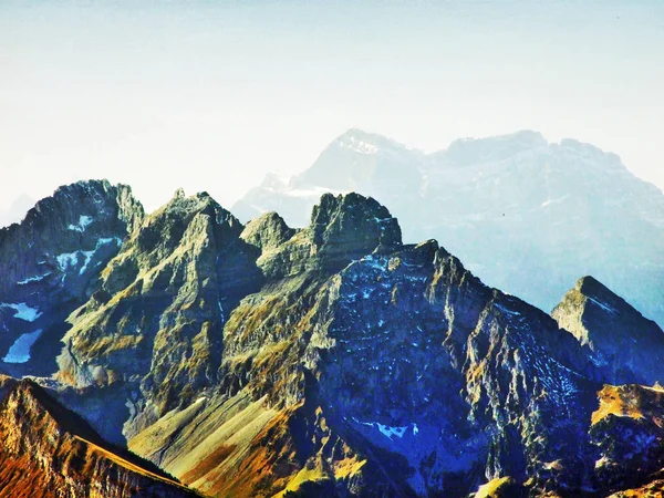 Захватывающий Вид Вершины Бризи Горной Цепи Шурфирстен Кантон Санкт Галлен — стоковое фото