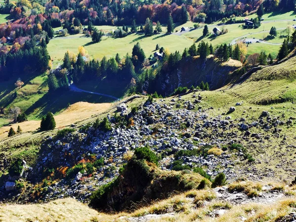 Kayalar Taşlar Brisi Tepesinden Kayalık Vadi Frumseltal Canton Gallen Sviçre — Stok fotoğraf