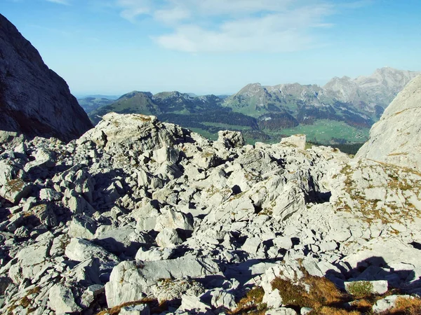 Rocky Долини Frumseltal Churfirsten Гірського Хребта Кантону Санкт Галлен Швейцарія — стокове фото