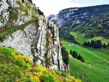 Fotojenik mera ve tepeler Alpstein dağ silsilesi - Canton St. Gallen, İsviçre