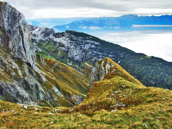 Vistas Poco Realistas Desde Cima Del Wildhuser Schofberg Cordillera Alpstein — Foto de Stock