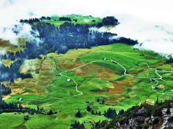 Sonbahar Atmosfer Mera Tepeler Düşündüklerini River Valley Gallen Kantonu Sviçre — Stok fotoğraf