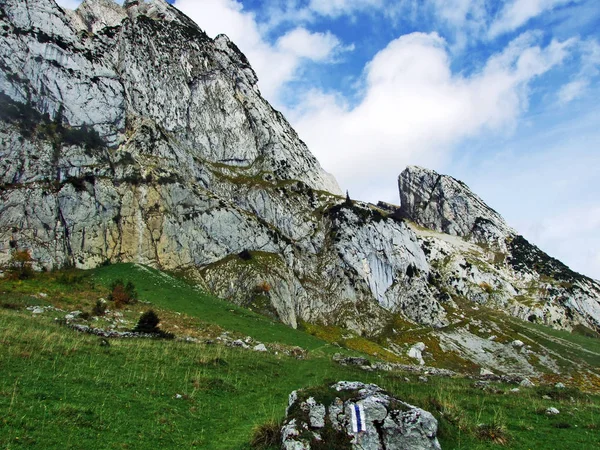 Taş Kayalardan Dağ Massif Alpstein Canton Gallen Sviçre — Stok fotoğraf