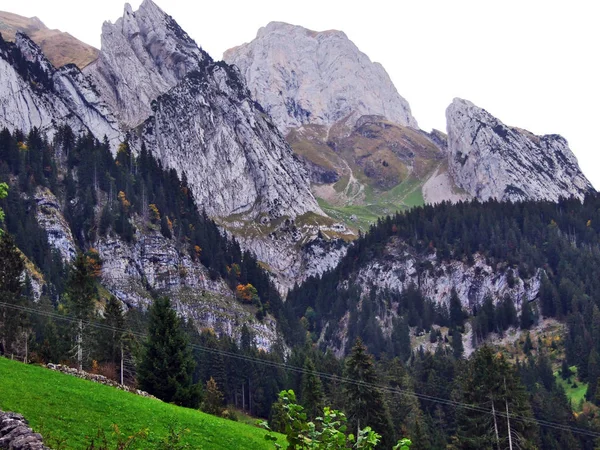 Taş Kayalardan Dağ Massif Alpstein Canton Gallen Sviçre — Stok fotoğraf