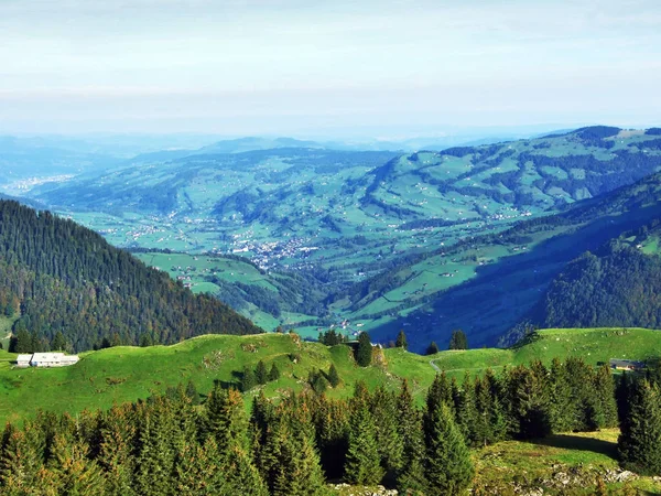 Údolí Řeky Thur Oblasti Toggenburg Mezi Mountain Ranges Pouze Alpstein — Stock fotografie