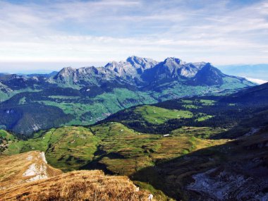 Churfirsten dağ silsilesi - Canton St. Gallen, İsviçre Selun üstten panoramik görünüm