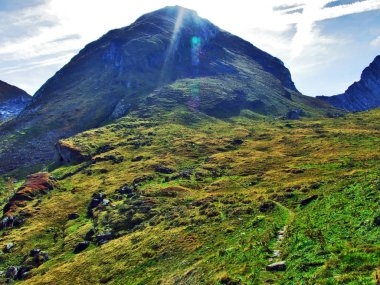 Dağ tepe Selun Churfirsten dağ silsilesi - Canton St. Gallen, İsviçre