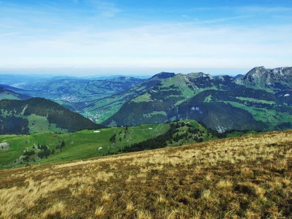 Jesienią Pastwiska Wzgórz Płaskowyżu Pod Pasma Górskie Churfirsten Kantonu Gallen — Zdjęcie stockowe