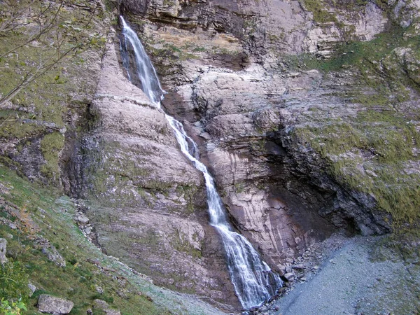 Cascate Cascate Sull Affluente Orientale Del Lago Klontalersee Cantone Glarus — Foto Stock