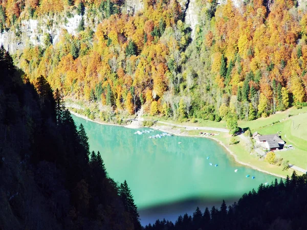 山脈グラールス アルプス グラールス州のカントン スイスの高山の湖 Klontalersee — ストック写真