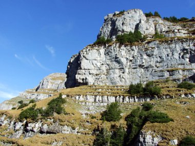 Kayalık tepe Gleiterhorn Glarus alp dağ silsilesi - Canton Glarus, İsviçre