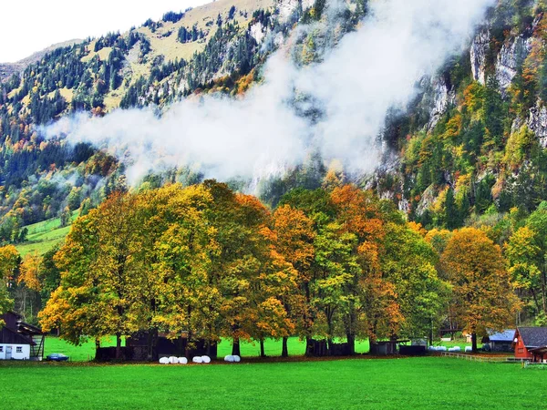 Rocky Peak Sulzberg Glarus Alps Mountain Range Lake Klontalersee Canton — ストック写真