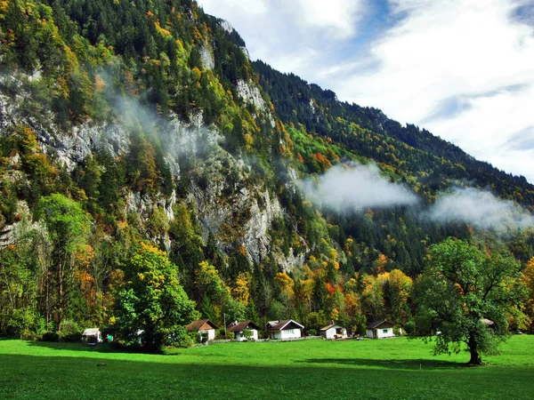 Rocky Peak Sulzberg Glarus Alps Mountain Range Lake Klontalersee Canton — 스톡 사진