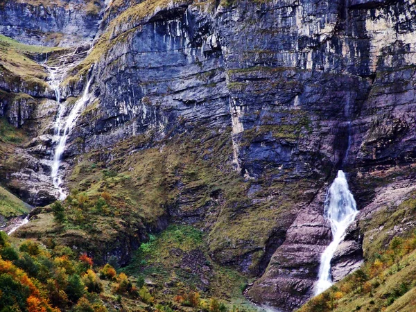 Cachoeiras Cascatas Afluente Oriental Lago Klontalersee Cantão Glarus Suíça — Fotografia de Stock