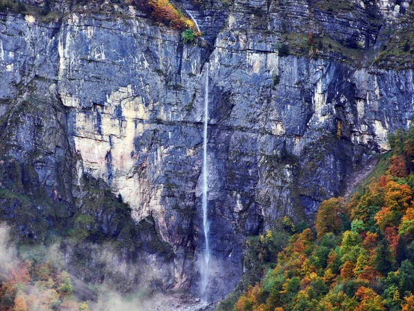 Tscholbodenfall Waterval Klontal Vallei Naast Lake Klontalersee Kanton Glarus Zwitserland — Stockfoto