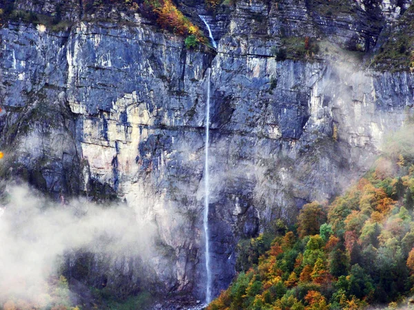 Tscholbodenfall Waterval Klontal Vallei Naast Lake Klontalersee Kanton Glarus Zwitserland — Stockfoto