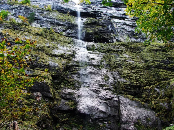 Darlibachfall Водоспад Долині Klontal Поруч Озером Klontalersee Гларус Швейцарія — стокове фото