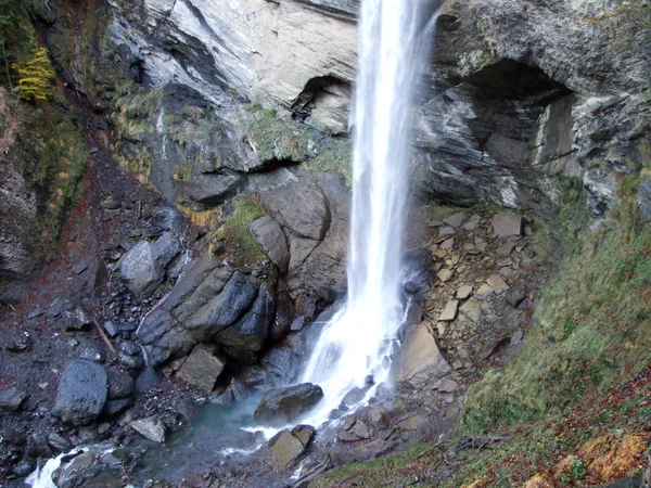 Водоспад Berschnerfall Долині Зецталь Потоці Бершнербах Кантоні Санкт Галлен Швейцарія — стокове фото