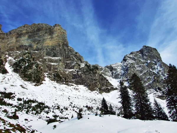 Alvier ilk kar grup dağ silsilesi - Canton St. Gallen, İsviçre