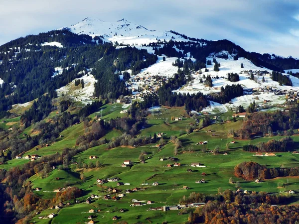 Encostas Suaves Montanha Grossberg Acima Vale Seeztal Cantão Gallen Suíça — Fotografia de Stock