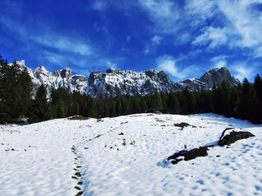 Alvier ilk kar grup dağ silsilesi - Canton St. Gallen, İsviçre