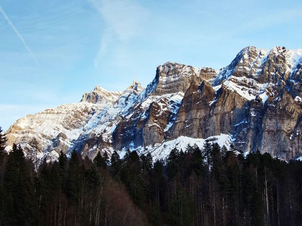 Επιβλητική Κορυφή Της Santis Στην Alpstein Οροσειρά Καντονίου Του Appenzell — Φωτογραφία Αρχείου