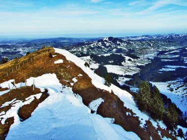 Panoramik Spitzli tepesinden yakınındaki Urnasch yerleşim - Appenzell Ausserrhoden Canton, İsviçre
