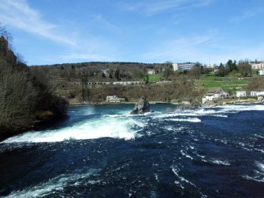 Ren Nehri kıyısındaki Neuhausen içinde benim Rheinfall - Schaffhausen, İsviçre