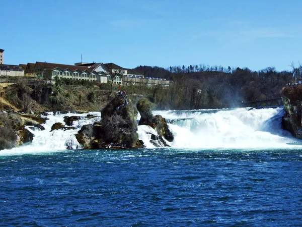 莱茵河瀑布或莱茵弗尔瀑布 Neuhausen Rheinfall 瑞士沙夫豪森州 — 图库照片