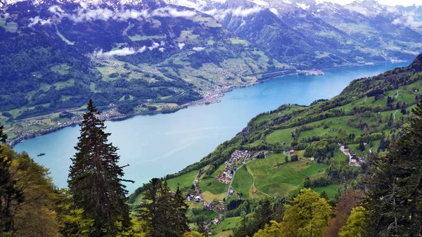 Lago Walensee Valle Del Seeztal Entre Las Cordilleras Churfirsten Glarus — Foto de Stock