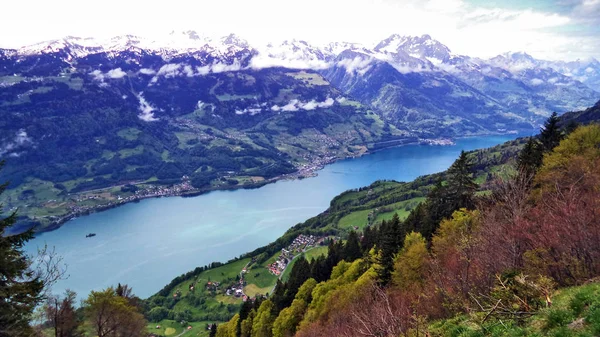 Lake Walensee Het Zwitserse Dal Tussen Churfirsten Glarner Alpen Bergketens — Stockfoto