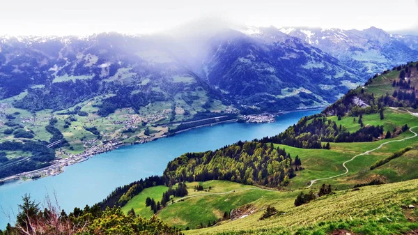 Lago Walensee Vale Seeztal Entre Cordilheiras Churfirsten Glarus Alps Cantão — Fotografia de Stock
