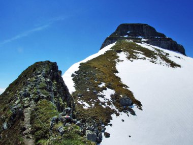 Dağ tepe Zuestoll Churfirsten Sıradağları arasında Toggenburg bölge ve göl Walensee - Canton St. Gallen, İsviçre