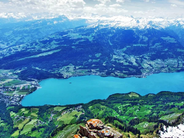 Lago Walensee Entre Cadeias Montanhosas Churfirsten Glarus Alps Cantão Gallen — Fotografia de Stock